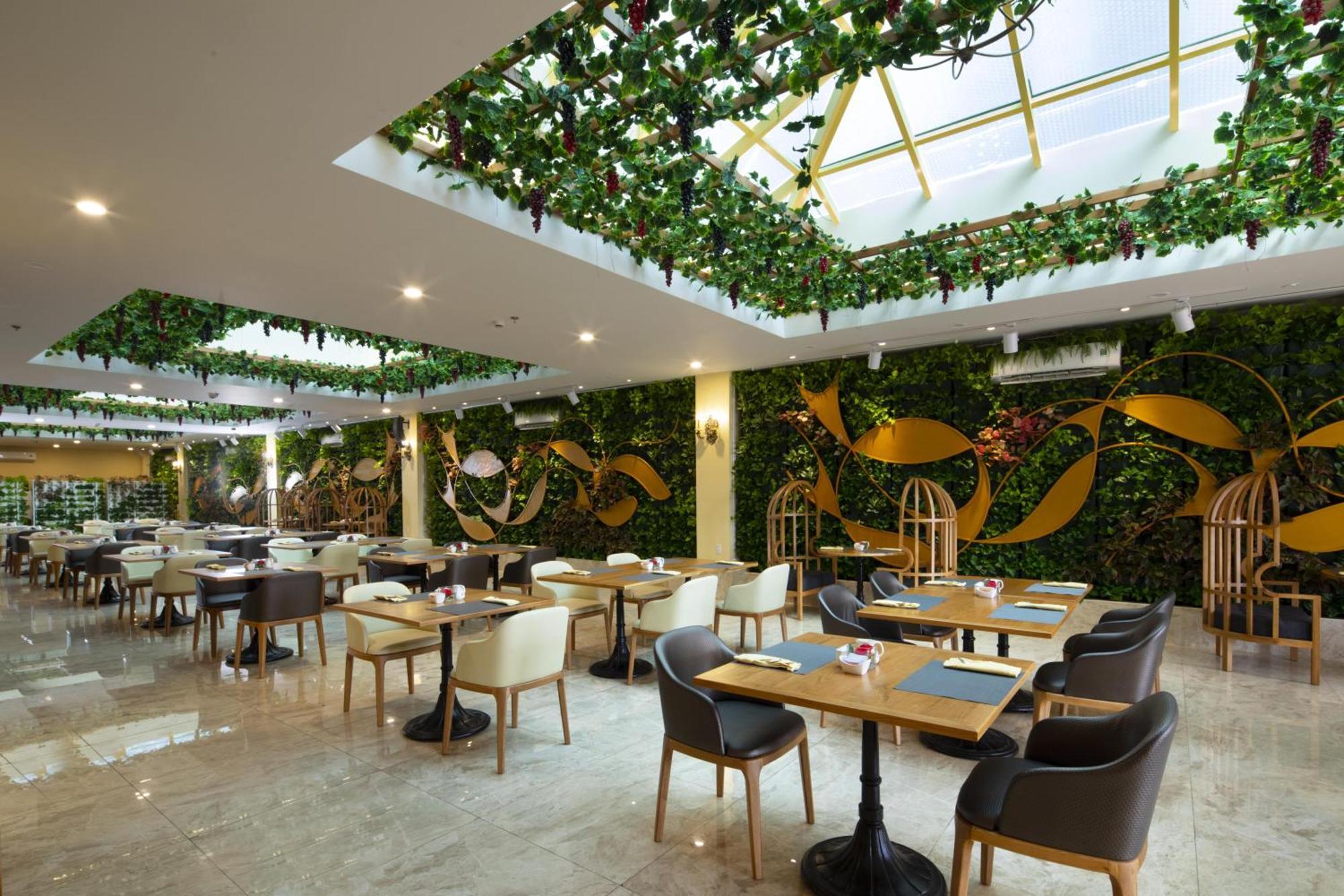 Merperle Crystal Palace Ciudad Ho Chi Minh  Exterior foto